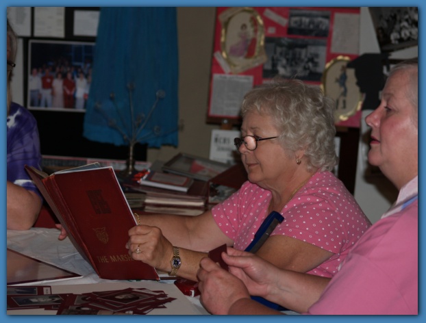 600x449 pixels (84K)