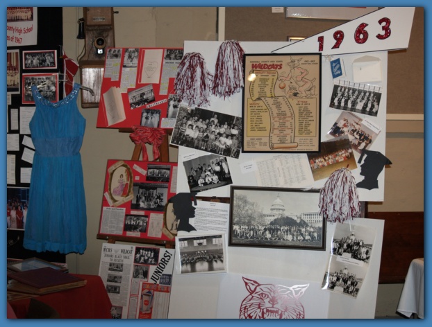 600x449 pixels (122K)