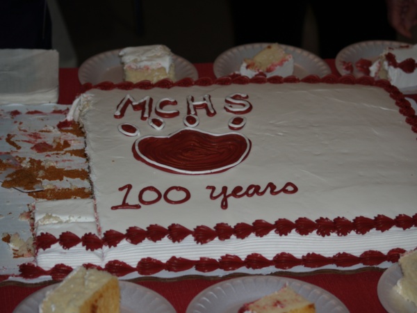 600x450 pixels (81K)