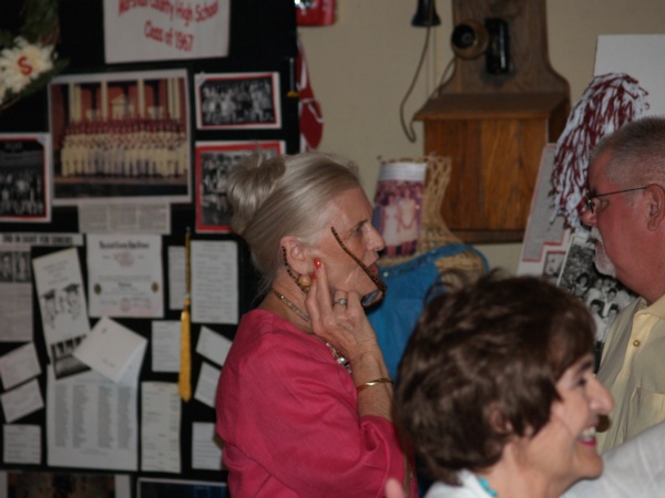 600x450 pixels (79K)