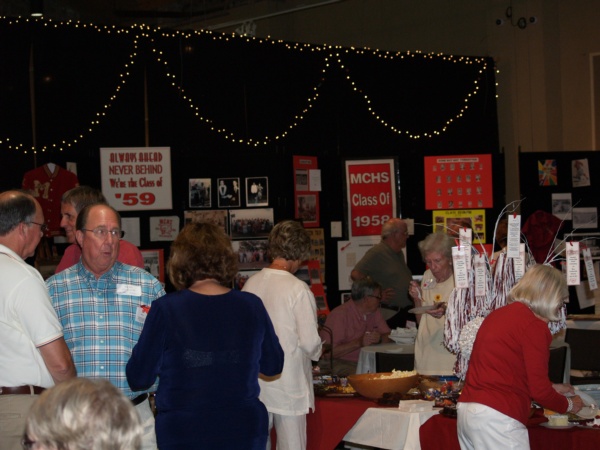 600x450 pixels (94K)