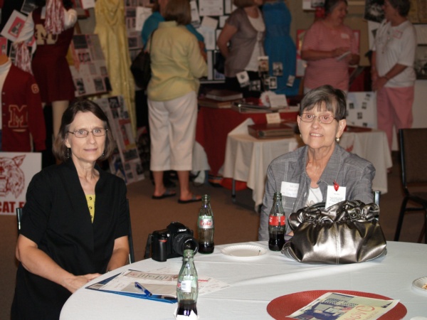 600x450 pixels (92K)