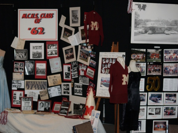 600x450 pixels (104K)