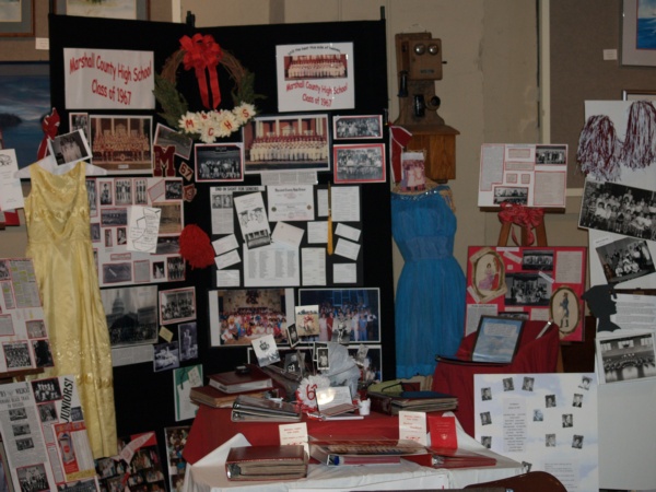 600x450 pixels (114K)